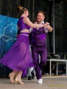 Fun Unlimited 2026 - Showtanzgruppe auf Bühne am Marienplatz