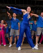 Fun Unlimited 2026 - Showtanzgruppe auf Bühne am Marienplatz