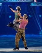 d170208-201704-900-100-holiday_on_ice-believe