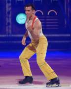 d170208-203922-750-100-holiday_on_ice-believe