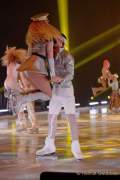 d200102-190254-120-100-holiday_on_ice-showtime