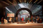 d200102-191414-930-100-holiday_on_ice-showtime