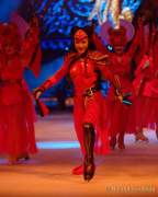 d200102-192446-650-100-holiday_on_ice-showtime