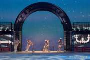 d200102-192649-030-100-holiday_on_ice-showtime