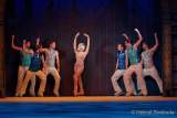 d200102-193330-220-100-holiday_on_ice-showtime