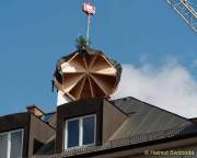 d160420-09434000-100-hotel_torbraeu-turmzwiebel-richtfest d160420-09434000-100-hotel_torbraeu-turmzwiebel-richtfest