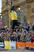 d120605-19262900-100-jump_and_fly