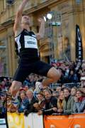 d120605-19462850-100-jump_and_fly
