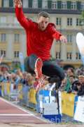 d140625-18152020-100-jump_and_fly
