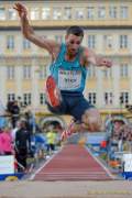 d140625-19454510-100-jump_and_fly