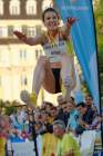 d140625-20140150-100-jump_and_fly