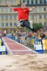 d140625-18144780-100-jump_and_fly