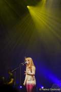 d110528-18480764-100-aura_dione