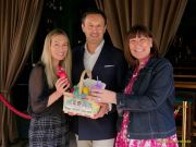 Anlässlich „10 Jahre Little London“ Benefizaktion zugunsten „Bunte Münchner Kindl“