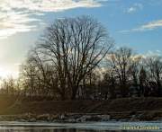 d131229-15440840-100-drohne_an_isar