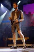 d180504-211646-500-100-nacht_der_tracht-angermaier-modenschau