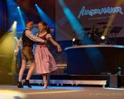 d180504-213402-880-100-nacht_der_tracht-angermaier-modenschau