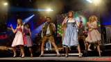 d180504-213740-250-100-nacht_der_tracht-angermaier-modenschau