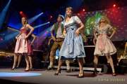 d180504-213755-700-100-nacht_der_tracht-angermaier-modenschau