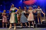 d180504-213854-850-100-nacht_der_tracht-angermaier-modenschau