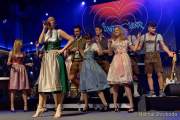 d180504-213854-850-100-nacht_der_tracht-angermaier-modenschau