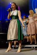 d180504-213941-530-100-nacht_der_tracht-angermaier-modenschau