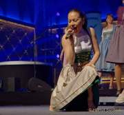 d180504-214025-910-100-nacht_der_tracht-angermaier-modenschau