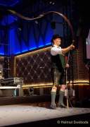 d180504-214701-720-100-nacht_der_tracht-angermaier-modenschau