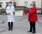 Narrhalla - Scheckuebergabe an Haunersche Kinderklinik