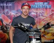 d191221-174449-700-100-night_of_freestyle