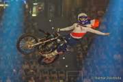 d191221-191505-240-100-night_of_freestyle