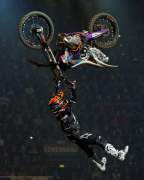 d160423-18345660-100-night_of_the_jumps