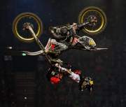 d160423-19021500-100-night_of_the_jumps