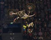 d160423-19201800-100-night_of_the_jumps