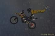 d170422-192336-100-100-night_of_the_jumps