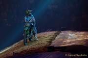 d170422-193024-300-100-night_of_the_jumps