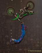 d170422-194922-500-100-night_of_the_jumps d170422-194922-500-100-night_of_the_jumps