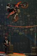 d170422-211043-800-100-night_of_the_jumps