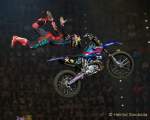 d170422-220102-100-100-night_of_the_jumps