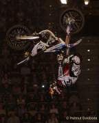 d170422-221623-400-100-night_of_the_jumps d170422-221623-400-100-night_of_the_jumps