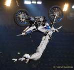 d190426-205415-640-100-night_of_the_jumps