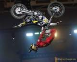 d190426-223001-050-100-night_of_the_jumps