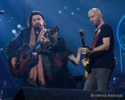 d191213-224940-990-100-night_of_the_proms