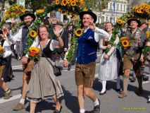 Oktoberfest 2026 - Trachten- und Schützenzug