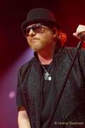 d190702-195100-810-100-tollwood-toto