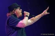 d190702-195439-710-100-tollwood-toto