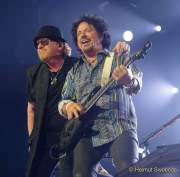 d190702-195706-400-100-tollwood-toto