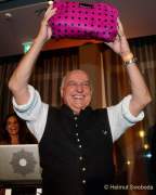 d180914-224041-500-100-pixx_lounge