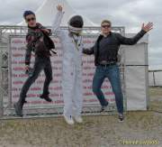 d140705-10254660-100-rewe_family-dunkelblau