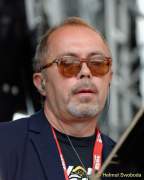 d140705-17505650-100-rewe_family-heino